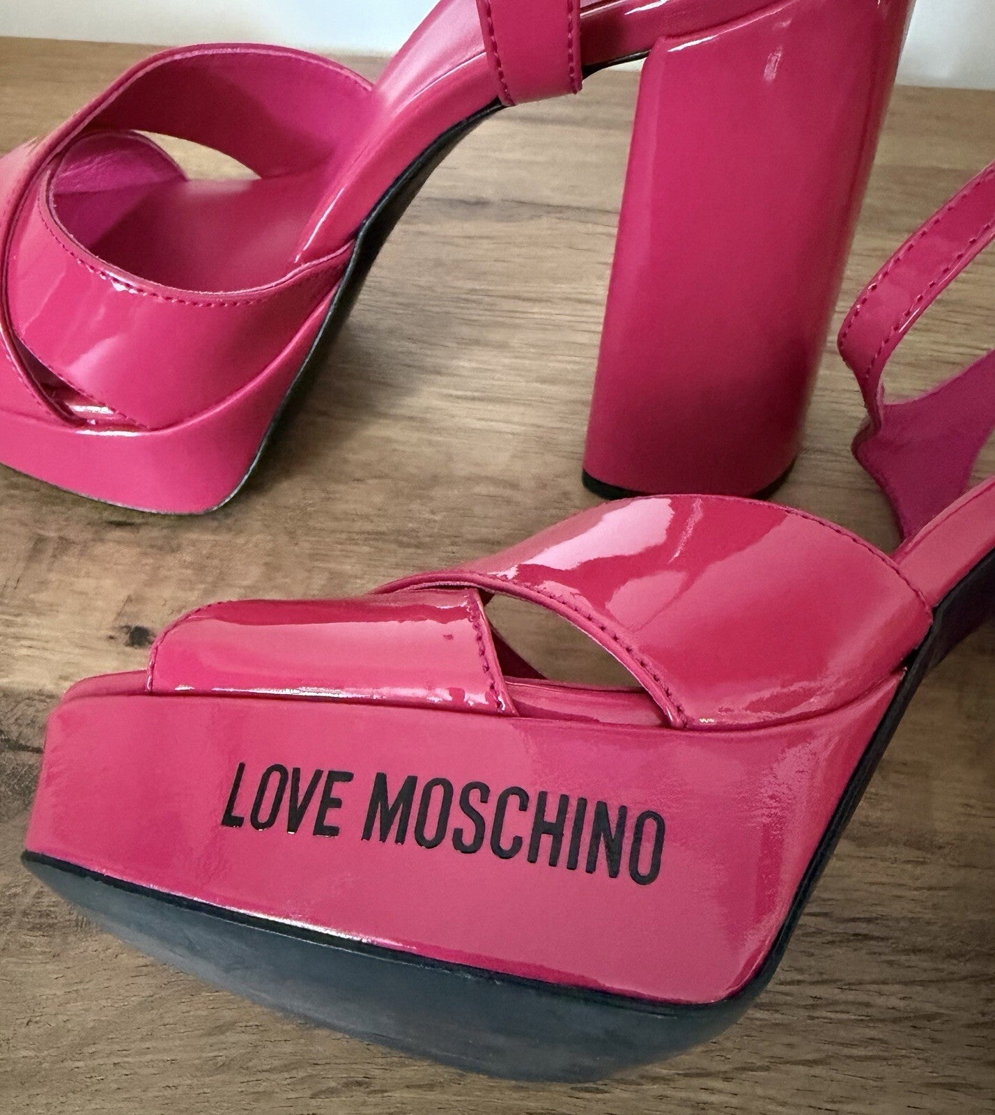 Love Moschino Sandals Block High Heels Pink Fuchsia EU38 UK6  NEW