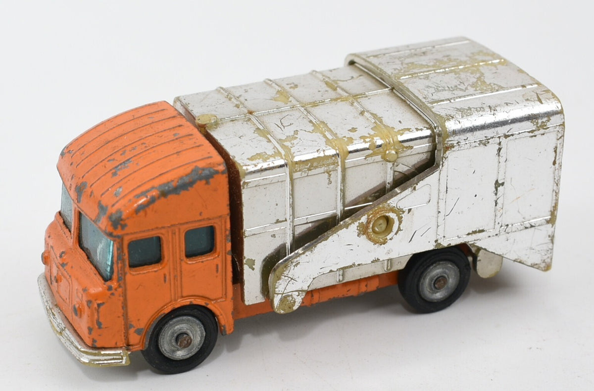 Vintage Corgi Juniors - S&D REFUSE VAN 1:64 Garbage Truck Model