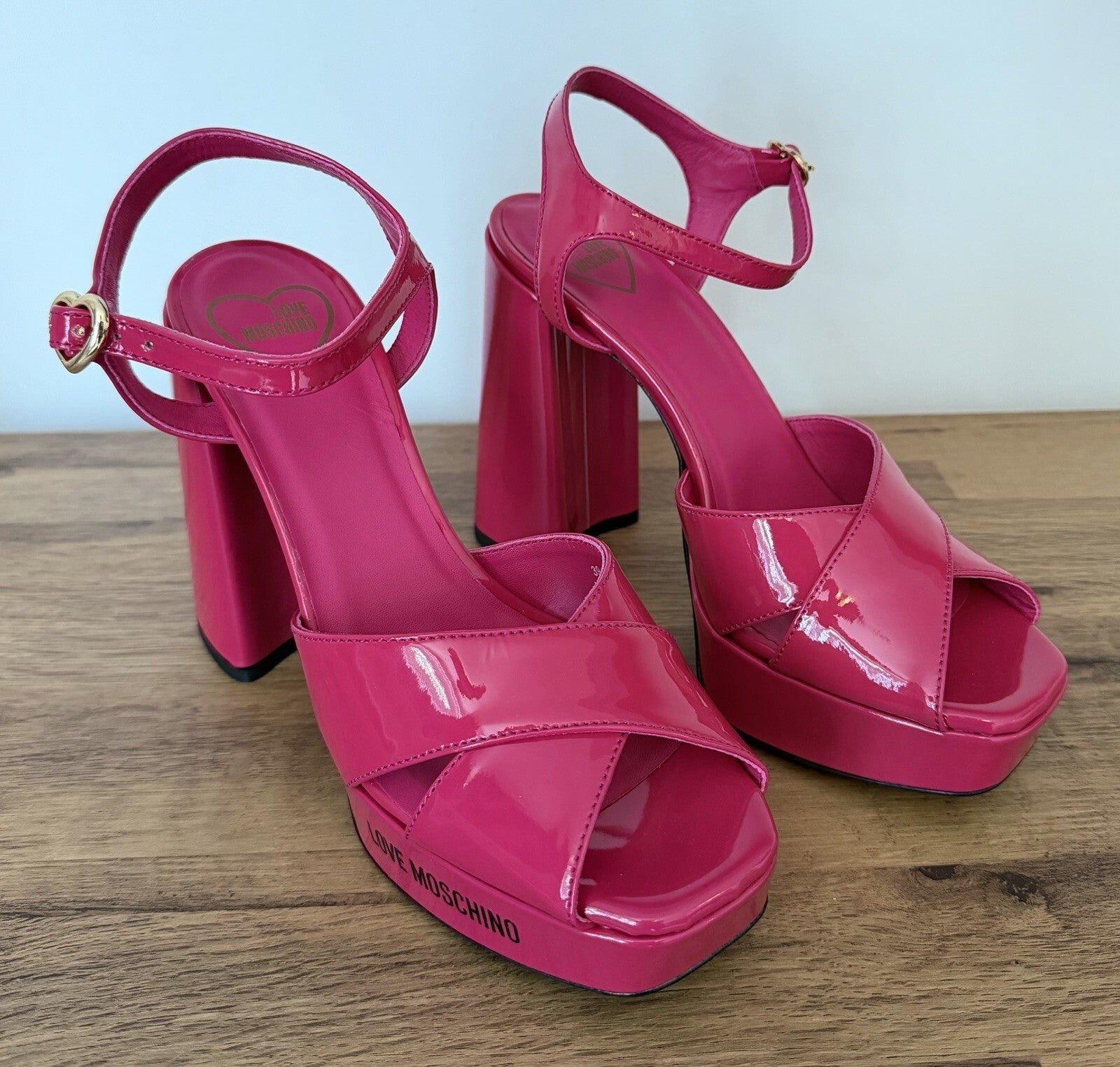 Love Moschino Sandals Block High Heels Pink Fuchsia EU38 UK6  NEW