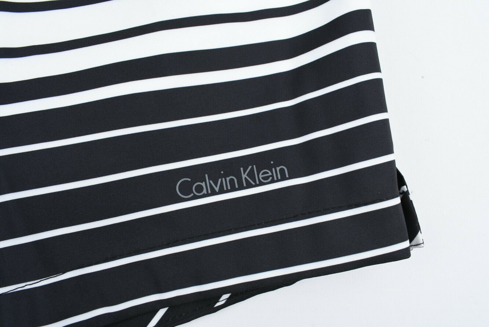 CALVIN KLEIN Men's Swim Shorts, Graphic Stripe Print, Black/White, size M