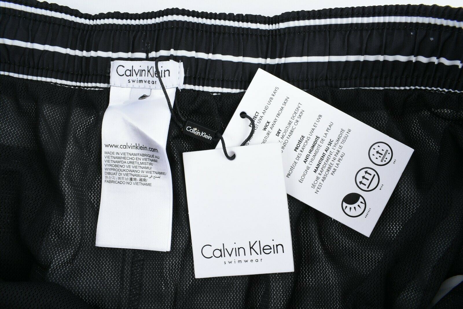 CALVIN KLEIN Men's Swim Shorts, Graphic Stripe Print, Black/White, size M