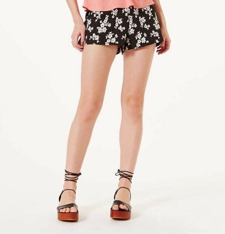 MISS SELFRIDGE Women's Black Mono Floral Jacquard Shorts size UK 4