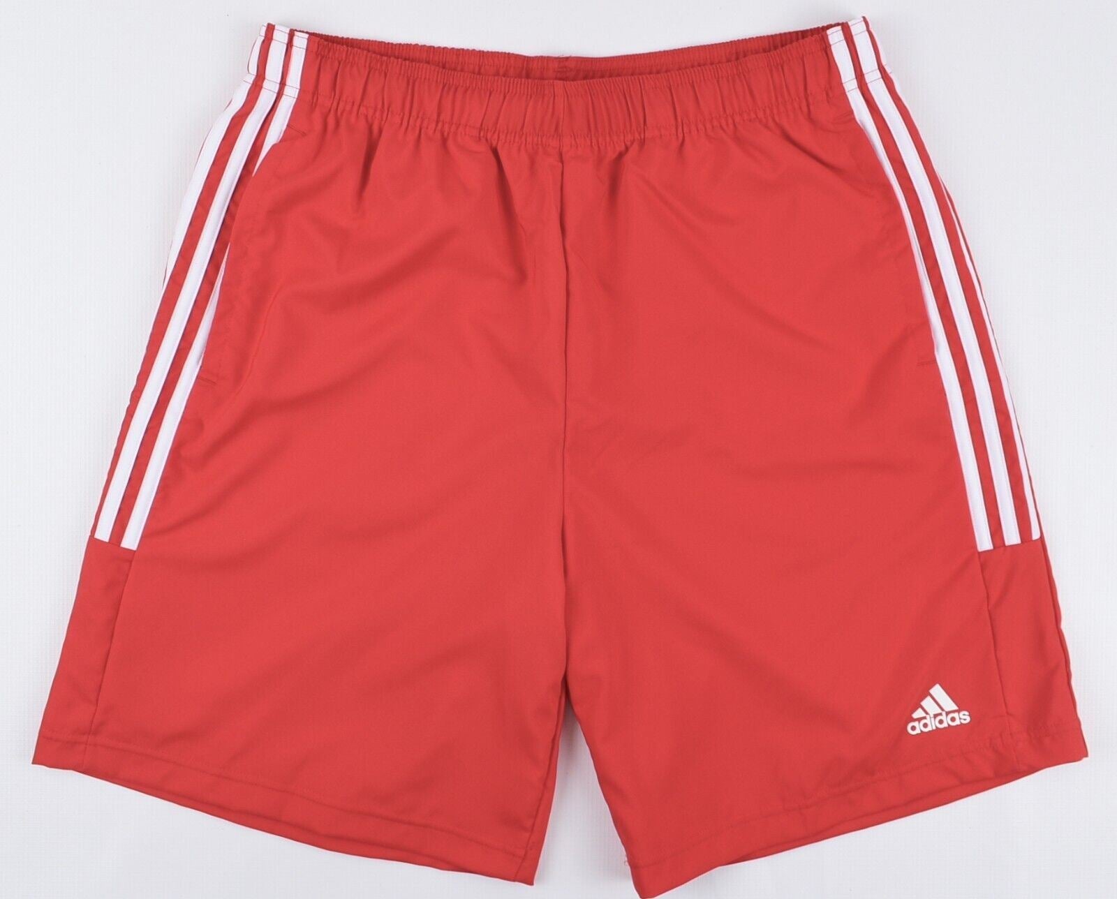 ADIDAS Men's Chelsea Relaxed Fit Sports Shorts, Red/White, size LARGE