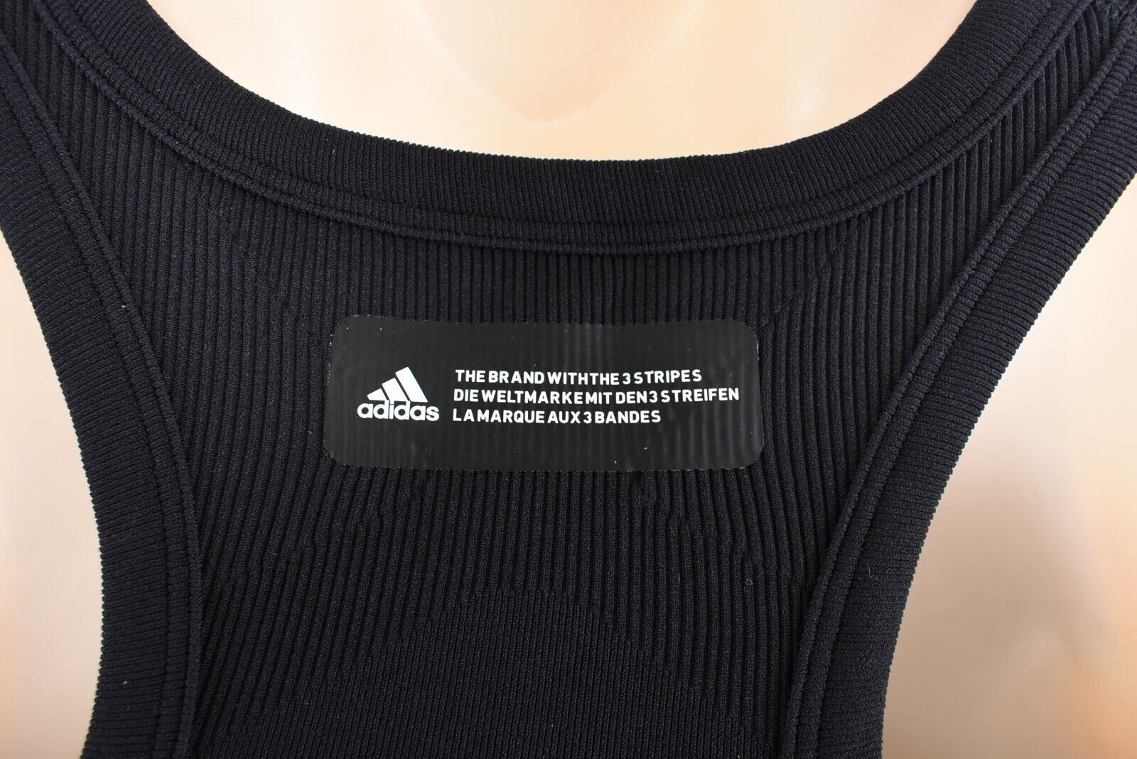 ADIDAS Women's STUDIO BRA, Seamless Sports Bra, Black, size S (UK 8-10)