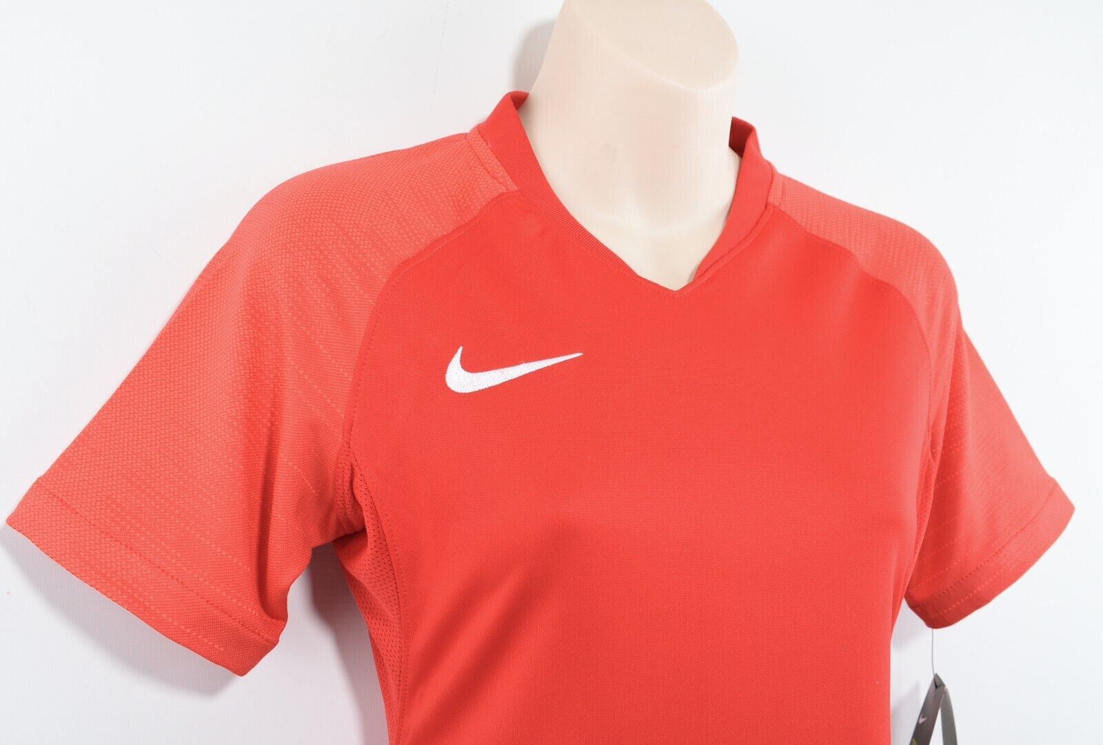 NIKE Women's STRIKE Football Jersey T-shirt, Red, size XS /UK 8