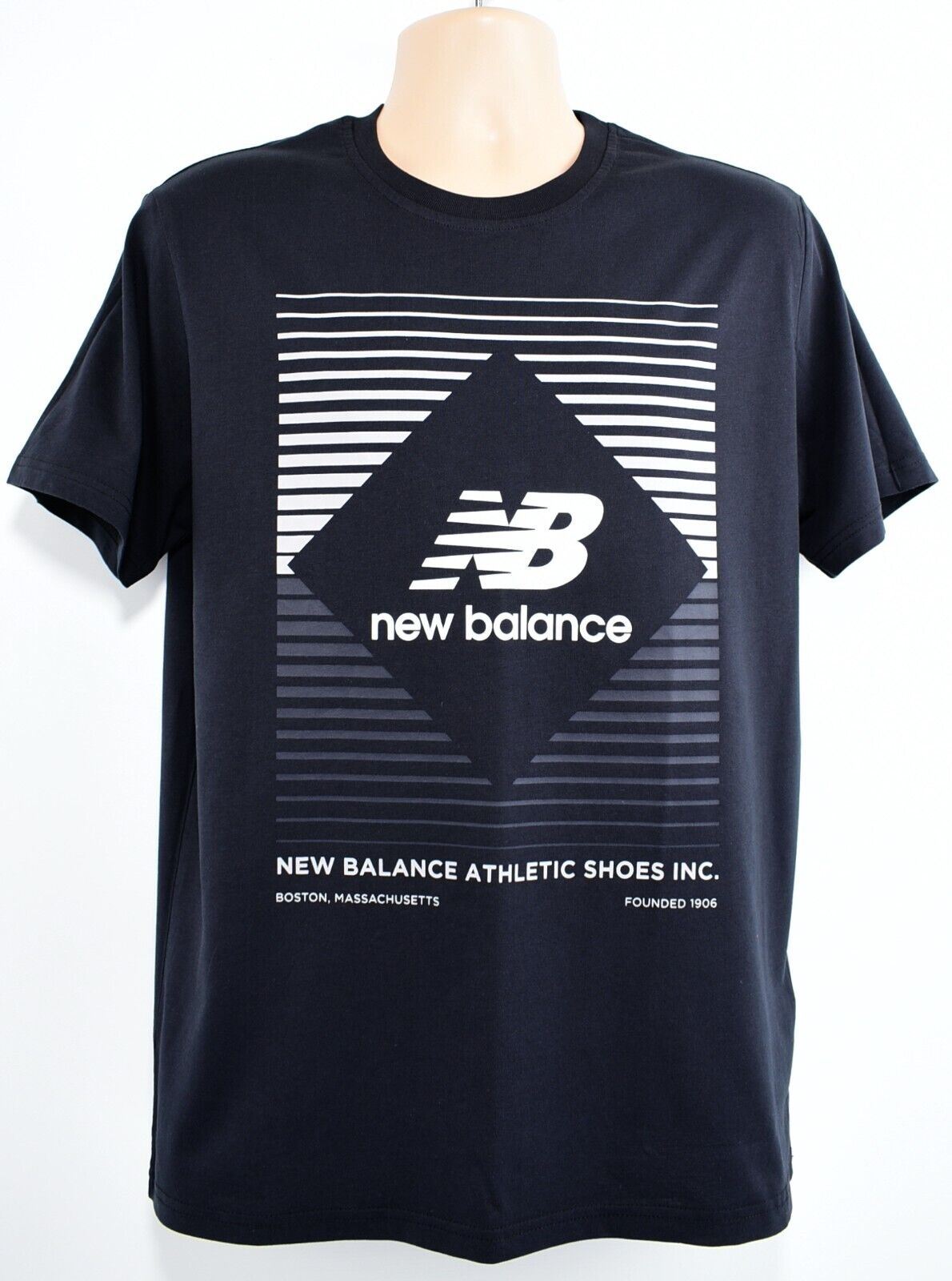 NEW BALANCE Men's Diamond Logo T-shirt, Black, size LARGE