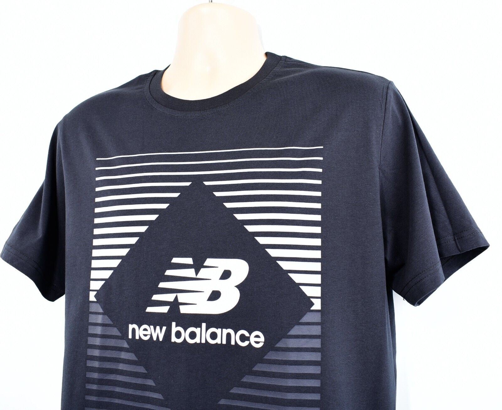 NEW BALANCE Men's Diamond Logo T-shirt, Black, size LARGE