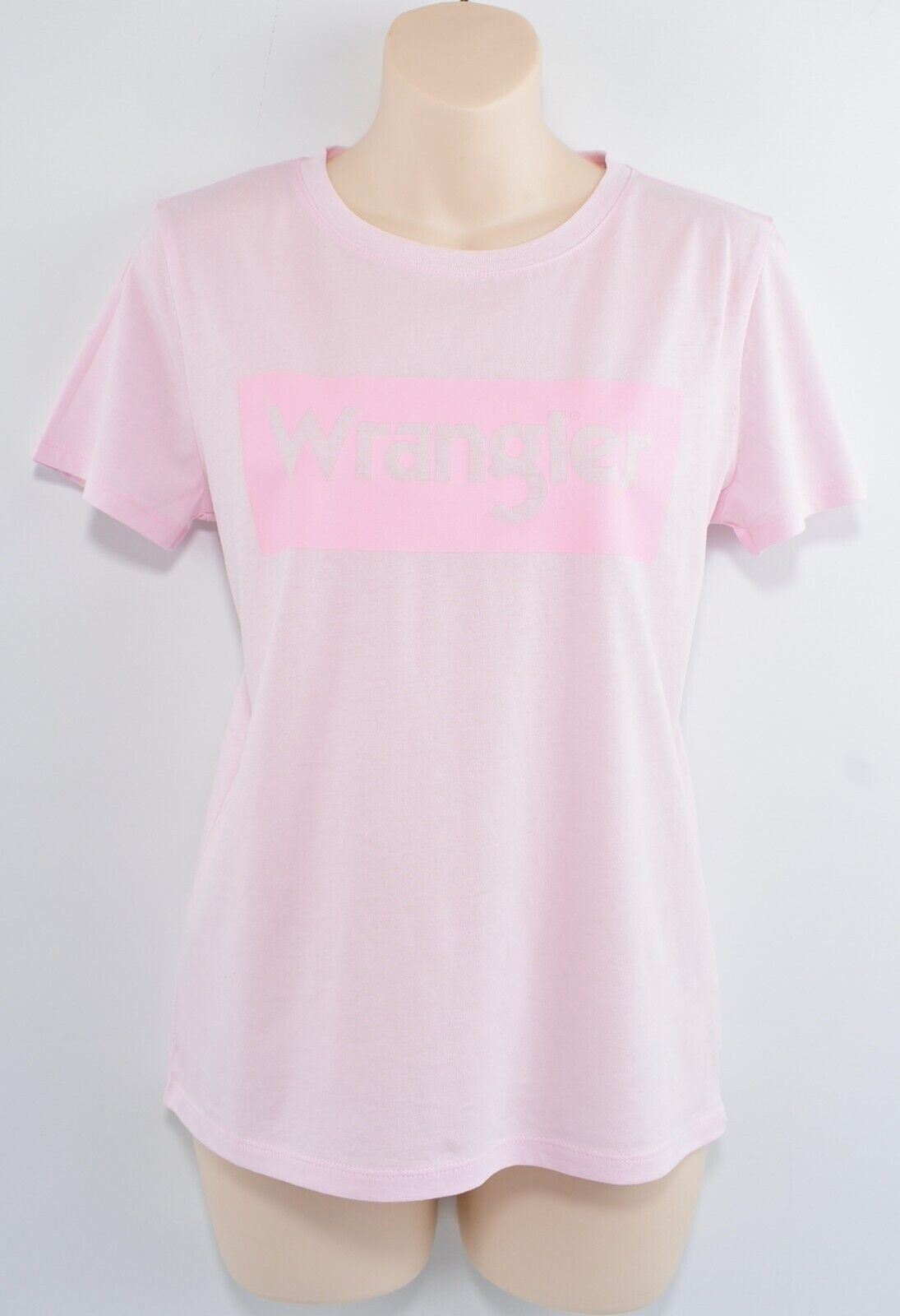 WRANGLER Women's Crew Neck Chest Logo T-shirt, Cradle Pink, size XS /UK 8