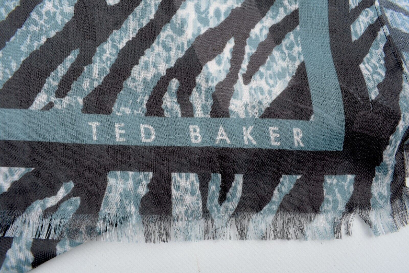 TED BAKER Women's Buttermilk Zebra Detail Woven Wide Scarf, Olive Green