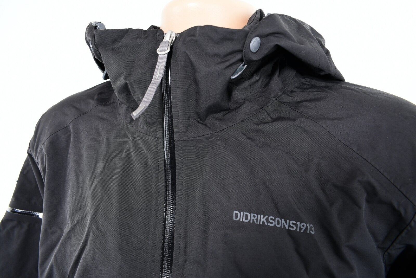 DIDRIKSONS Mens OKUDA Waterproof Windproof Windbreaker Jacket, Black, size M