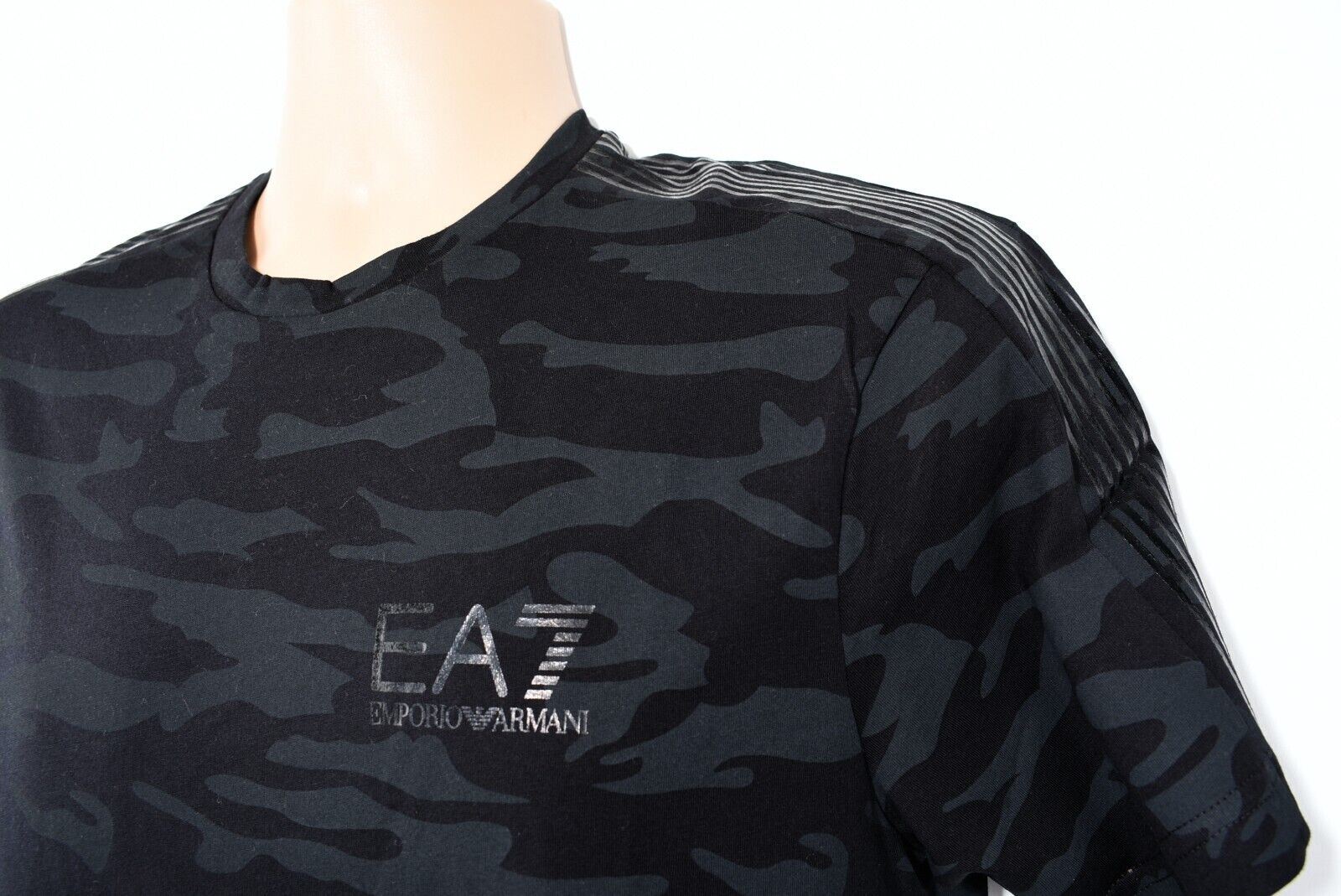 EA7 EMPORIO ARMANI Mens Short Sleeve Camouflage Print T-shirt, Black/Grey size S