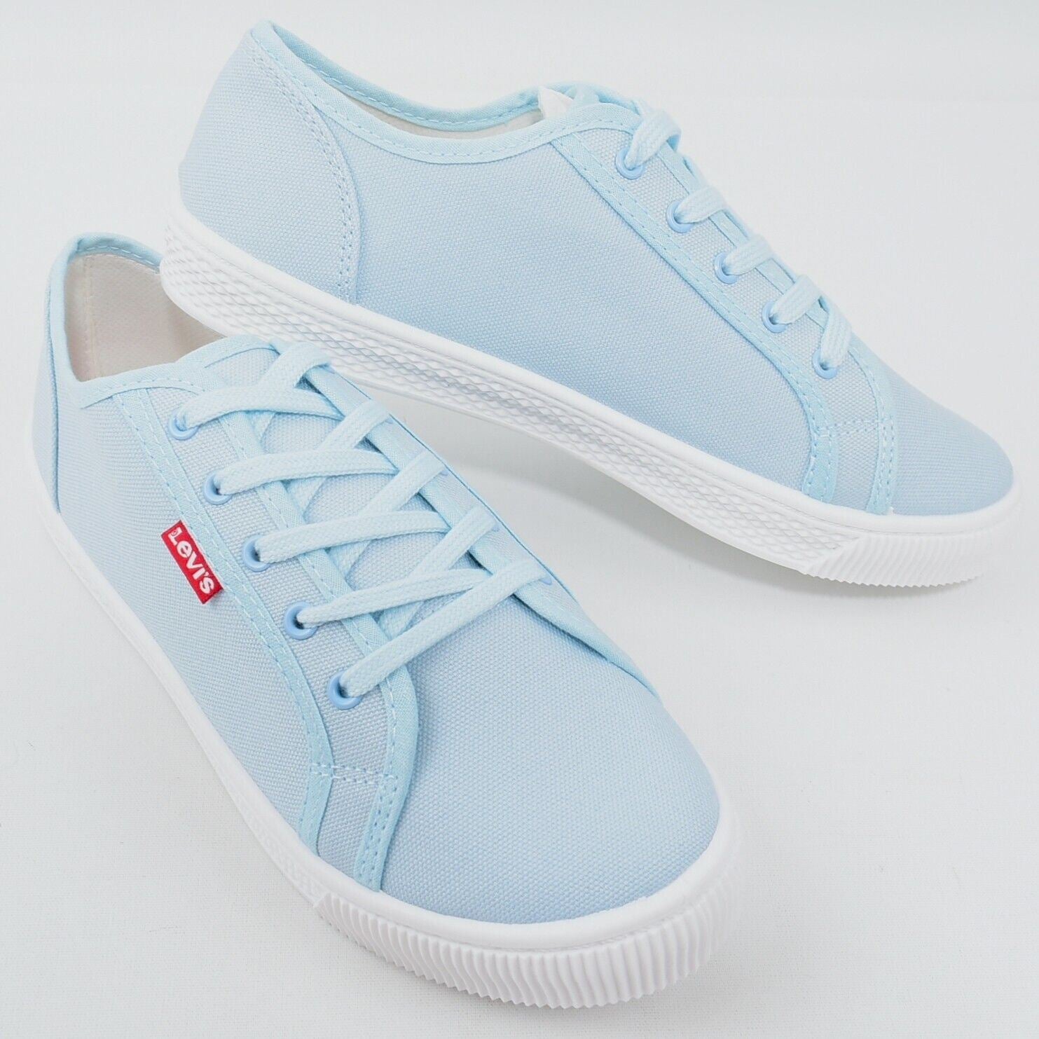 LEVIS Womens MALIBU BEACH Canvas Trainers Sneakers, Light Blue, size UK 5