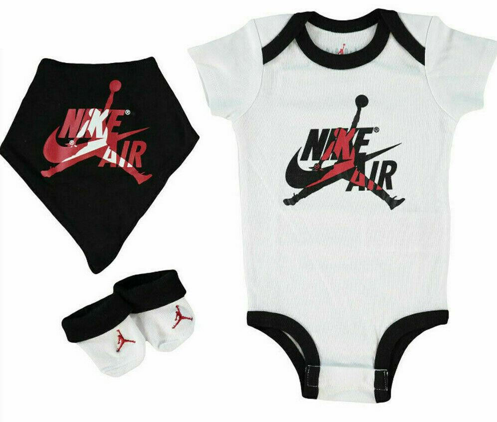 Nike Jordan Baby Boys Set Bodysuit/Babygrow Bib & Booties White Age 6 m to 12 m