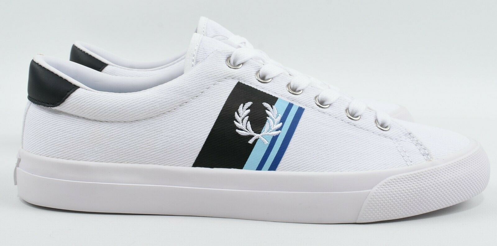 FRED PERRY Women's Canvas Sneakers Trainers, White, size UK 4 / EU 37
