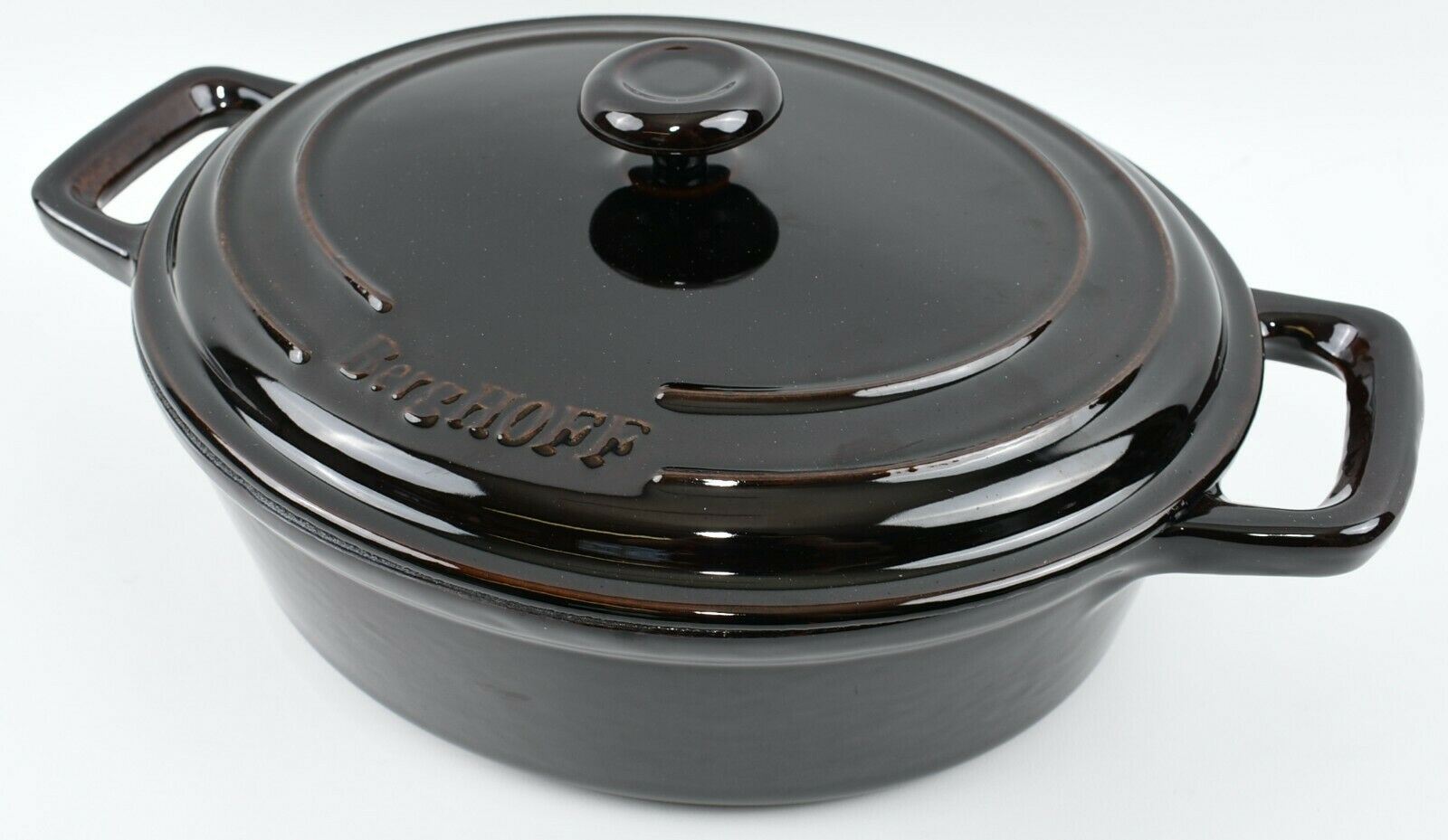 BERGHOFF Cast Iron Oval Casserole Dish with Lid 4.5L, New