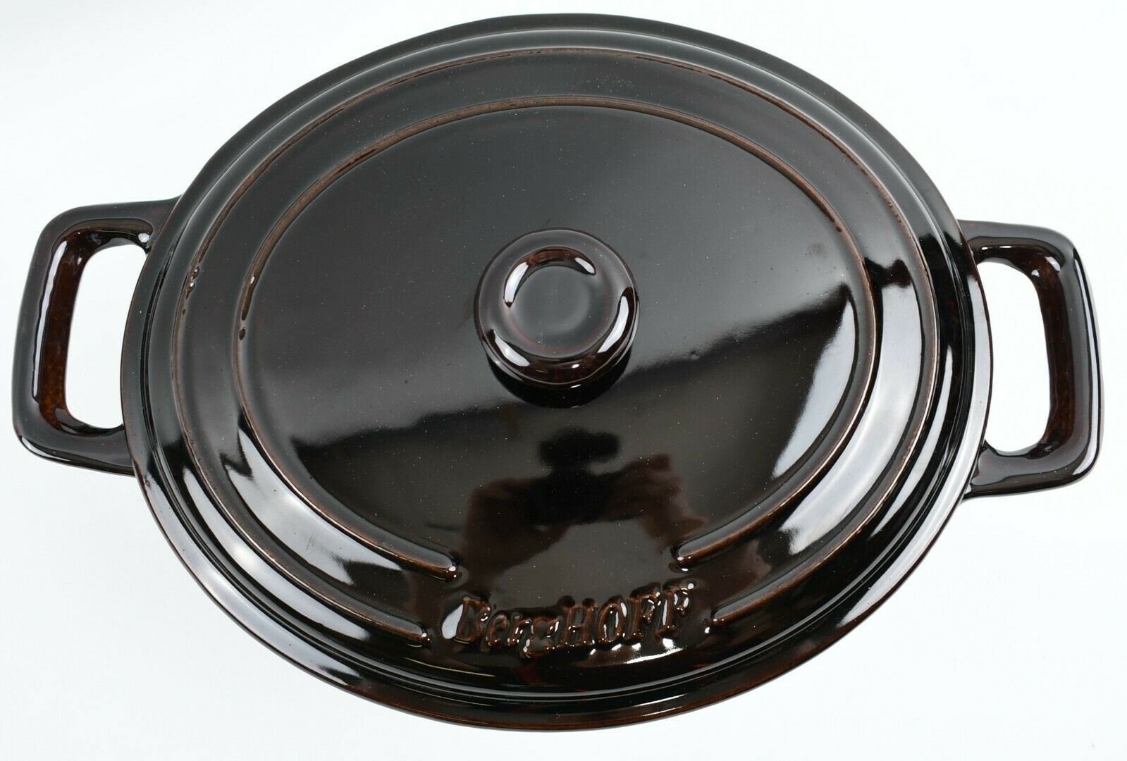 BERGHOFF Cast Iron Oval Casserole Dish with Lid 4.5L, New