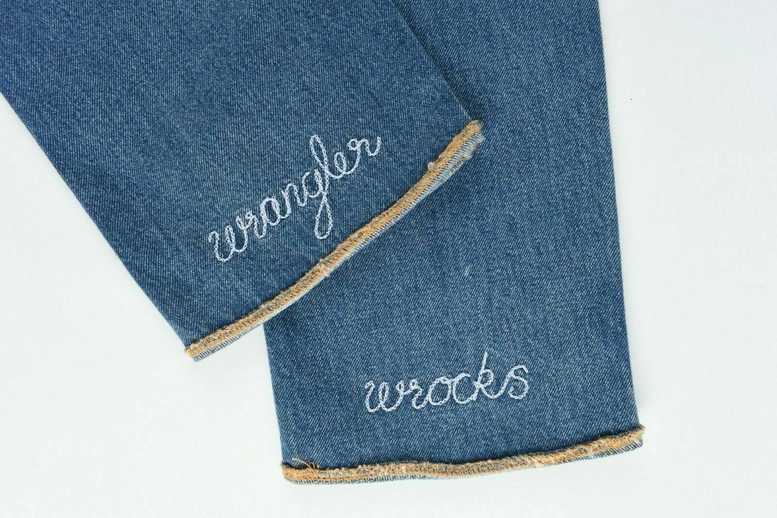 WRANGLER Women's BURNING GIRL Embellished Retro Straight Cropped Jeans, W26 L32