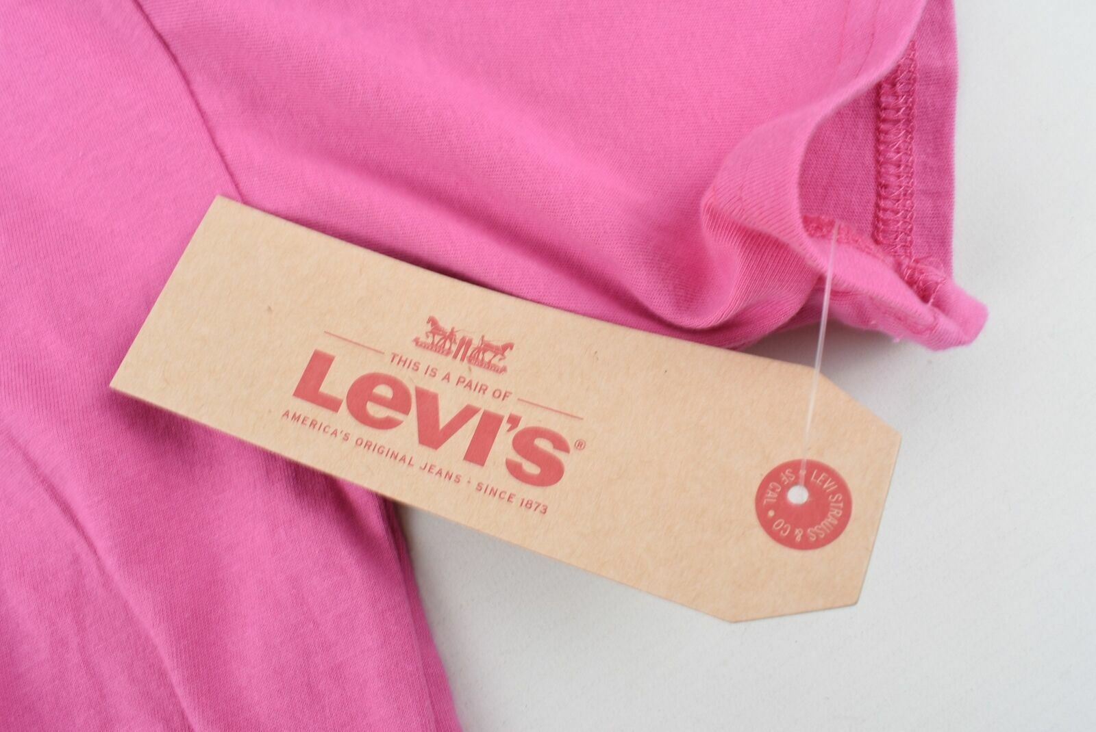 LEVI'S Girls Pink Cropped Short Sleeve Crew Neck T-Shirt- size 14 years