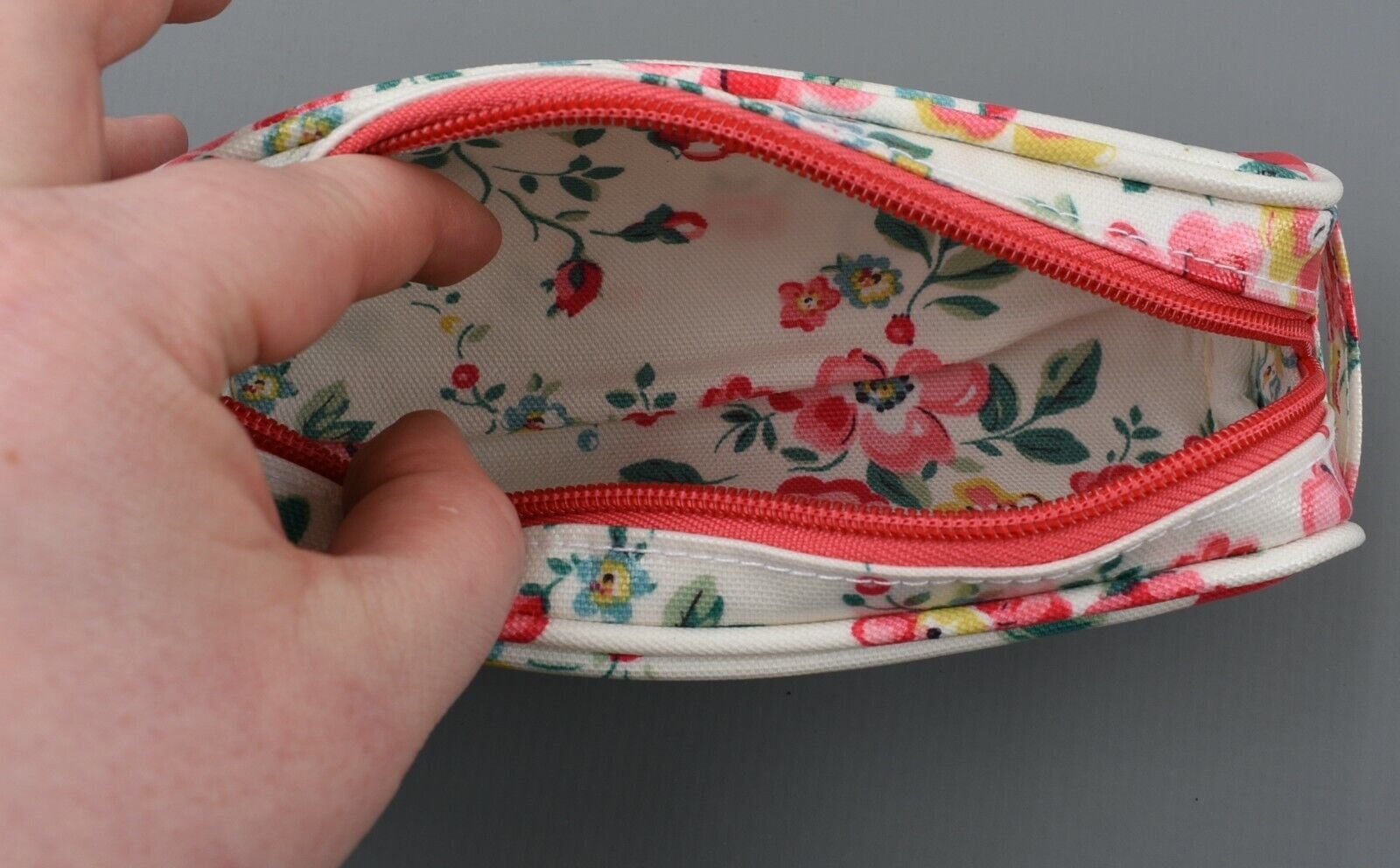 CATH KIDSTON Thorp Flowers Pencil Case