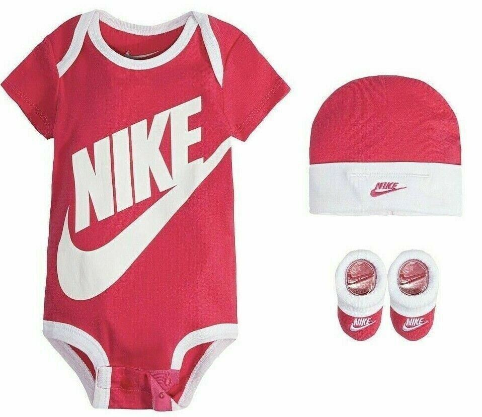 NIKE Baby Girls 3-piece Outfit Gift Set, Hot Pink/White, size 6-12 months